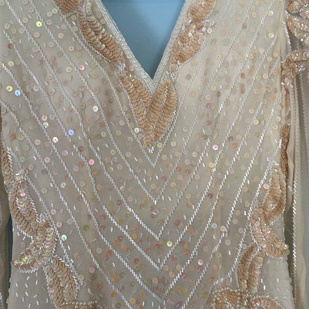 Gorgeous vintage dress !!!